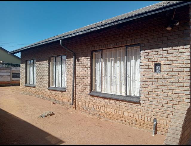 3 BEDROOM FREESTANDING SOLD IN JOUBERTON